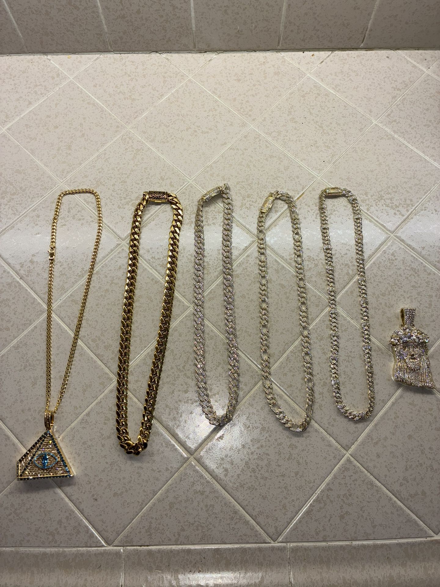 Gold Chains for Sale KING ICE x SHOP GLD (Message for Prices)