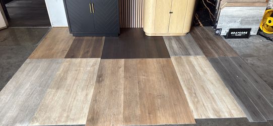 FLOORING LVP 100% WATER PROOF.