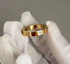 Love Unisex Ring 4mm Band