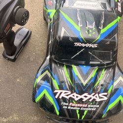 Traxxas Slash 4x4 RC Car