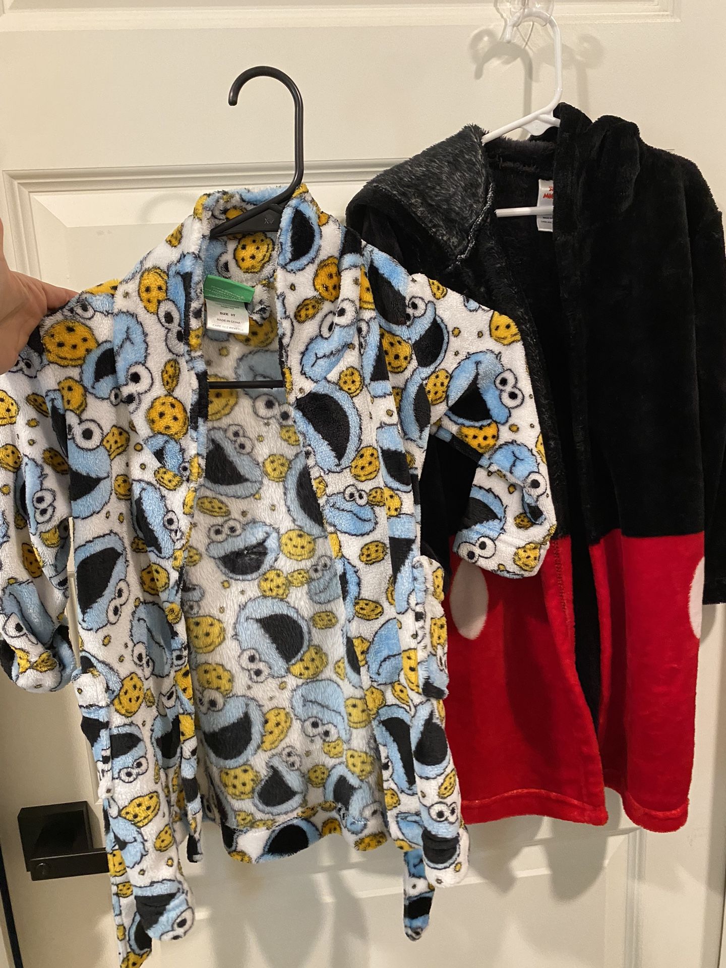4 Kids Robes Size 2T-4T