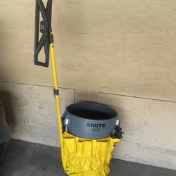 Brute Trash Can With Coaster, Rubbermaid Caddy and Rubbermaid Flat Head Mop 