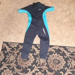Size 8 Kids Wetsuit
