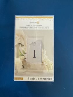 Table number holders
