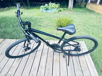 Trek Verve 1 disc G4 - 700c Men’s Hybrid Bike - M/L Size - Fits 5.7-5.11ft - In Great Condition