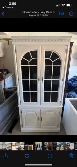 Storage shelf/hutch