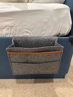 Bedside Caddy, Felt Bedside Storage Organizer, Hanging Storage Holder for Bed, Sofa to Store iPad, Books, Phonr