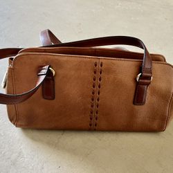 Fossil Brown Leather Shoulder Purse In Excellent Condition.