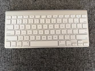 Apple Wireless Bluetooth Keyboard