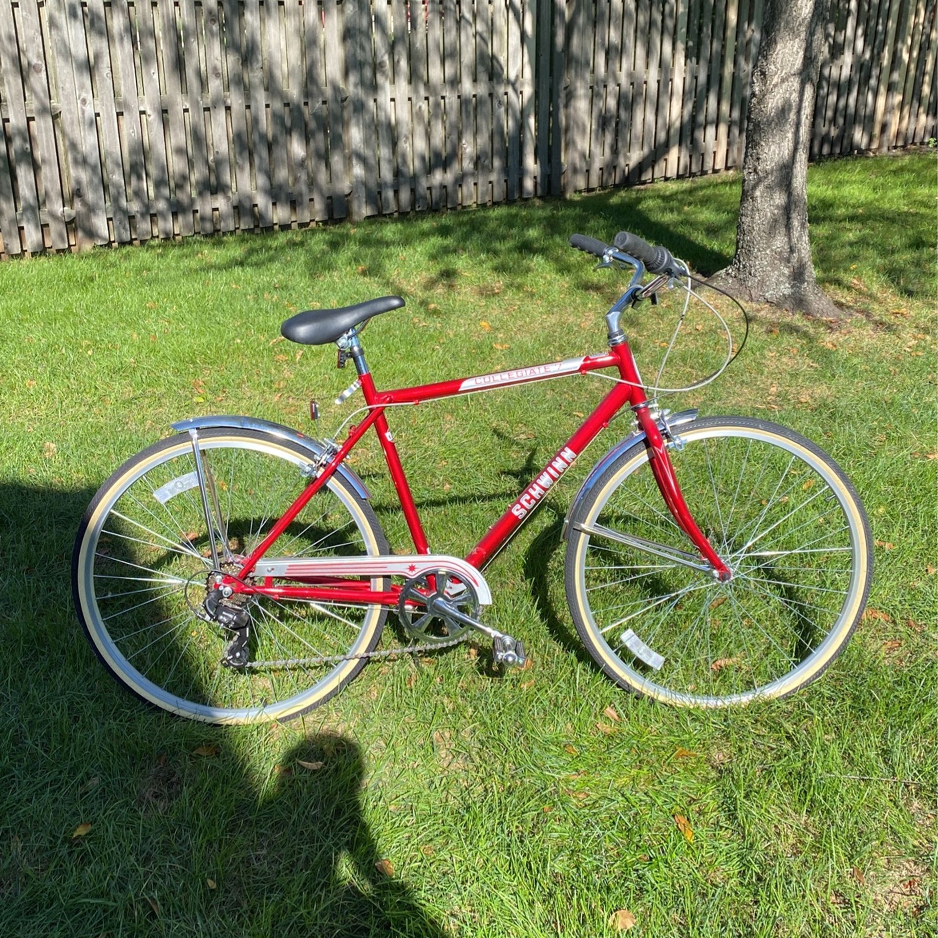 Schwinn Collegiate 7 Bike