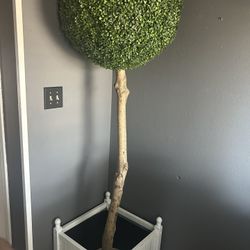 Artificial Tree 