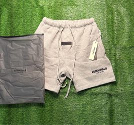 Essentials Shorts