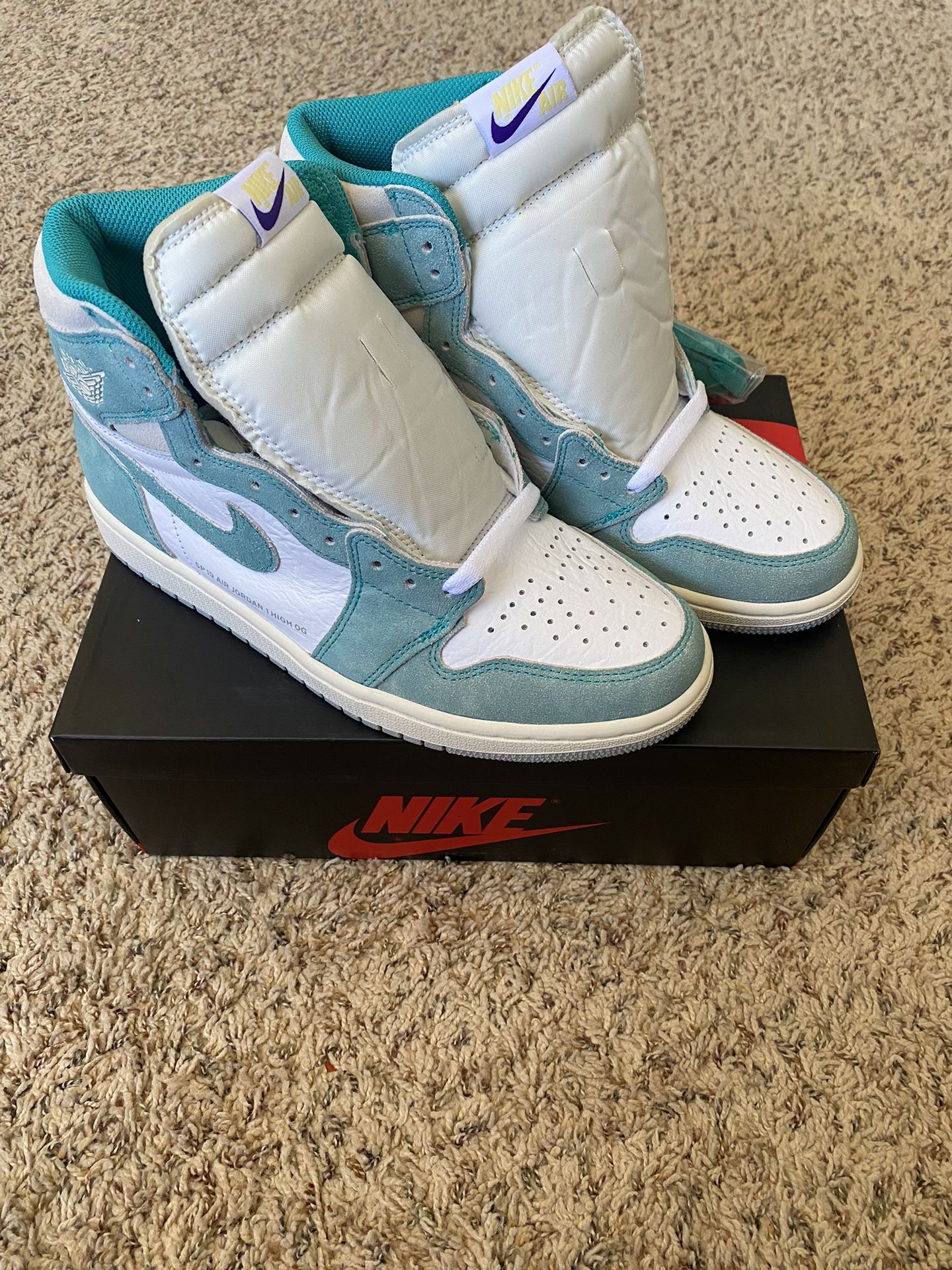 Jordan 1 High Turbo Green 9M
