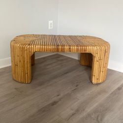Coffee table (LOCAL PICK UP ONLY)