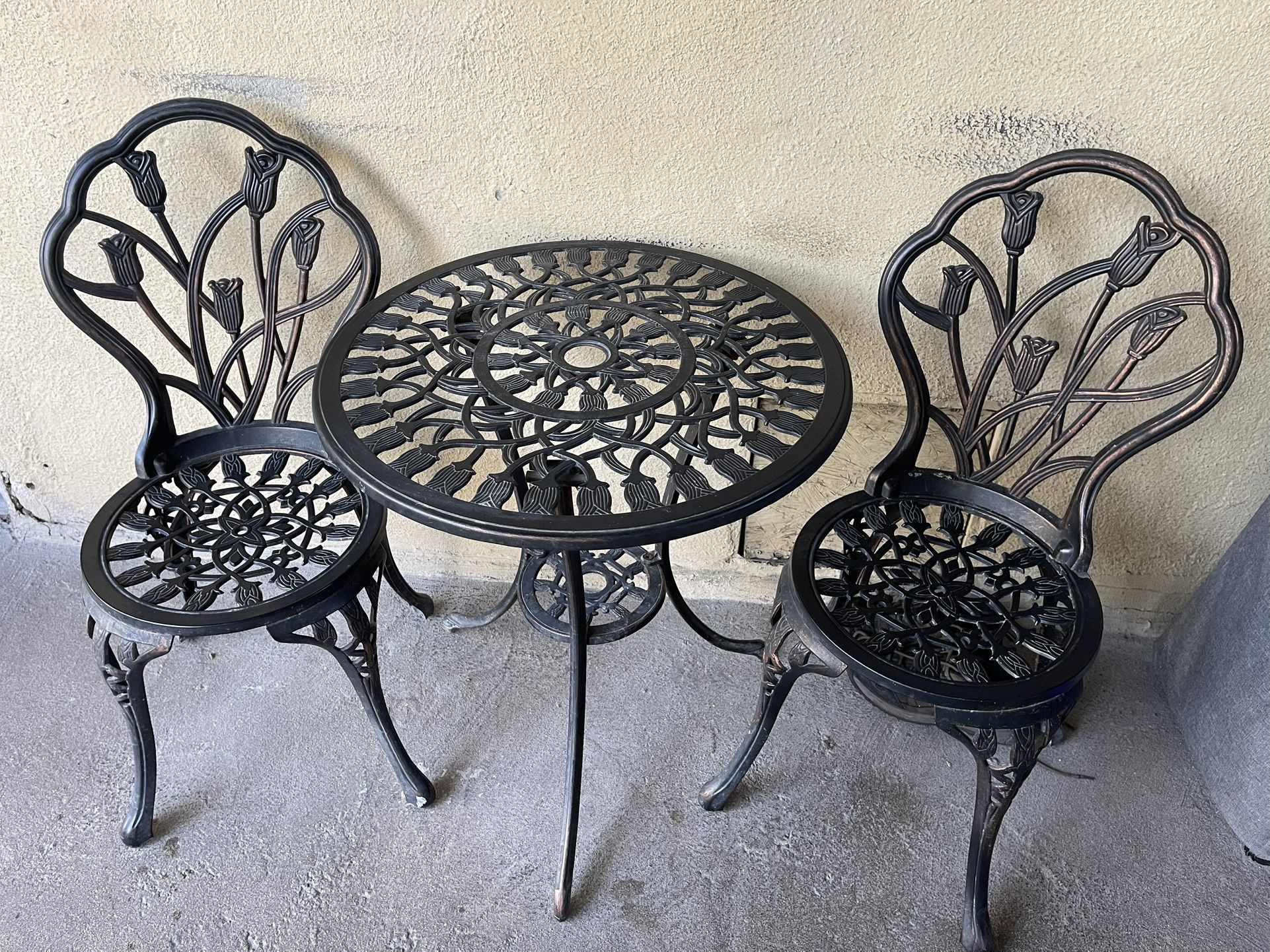 3 piece Alum Patio Bistro Set
