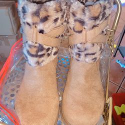 Guess Fur Boots