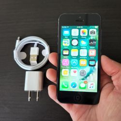 iPhone 5 - GSM UNLOCKED - Like New