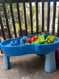 Kids water table