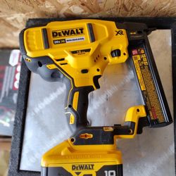 DeWalt XR 20v Nail Gun