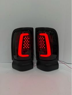 Dodge Ram 94-2001 tail lights