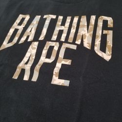 BAPE Sand Camo NYC Logo black/beige tee
