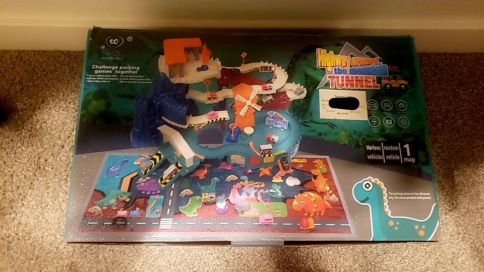 Highway around the mountain tunnel vehicle adventure playset