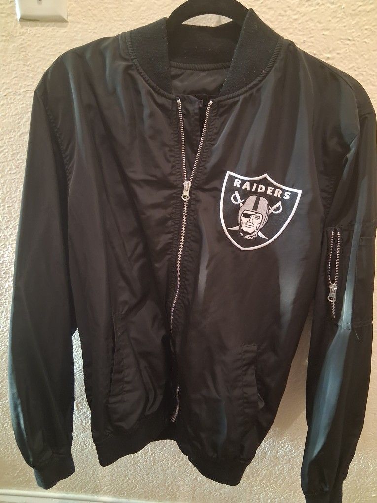 NFL RAIDERS BLACK COAT ZIPPERED MEDIUM