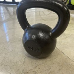 Kettle bell 35lb 