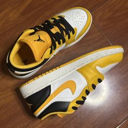 Jordan 1 Low “Taxi”