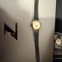 Vintage Snoopy and Charlie Brown Watch - Working & Replaced New Battery