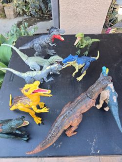 Jurassic Park small toys