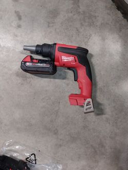 Milwaukee SCREW GUN (MAKE OFFER)