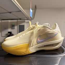 JuJu Watkins x Nike Air Zoom GT Cut 3 Turbo 'Coconut Milk' Size 9