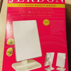 LED lighted Up Makeup Mirror NEW