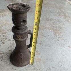 Vintage House Jack 1 1/2”-10