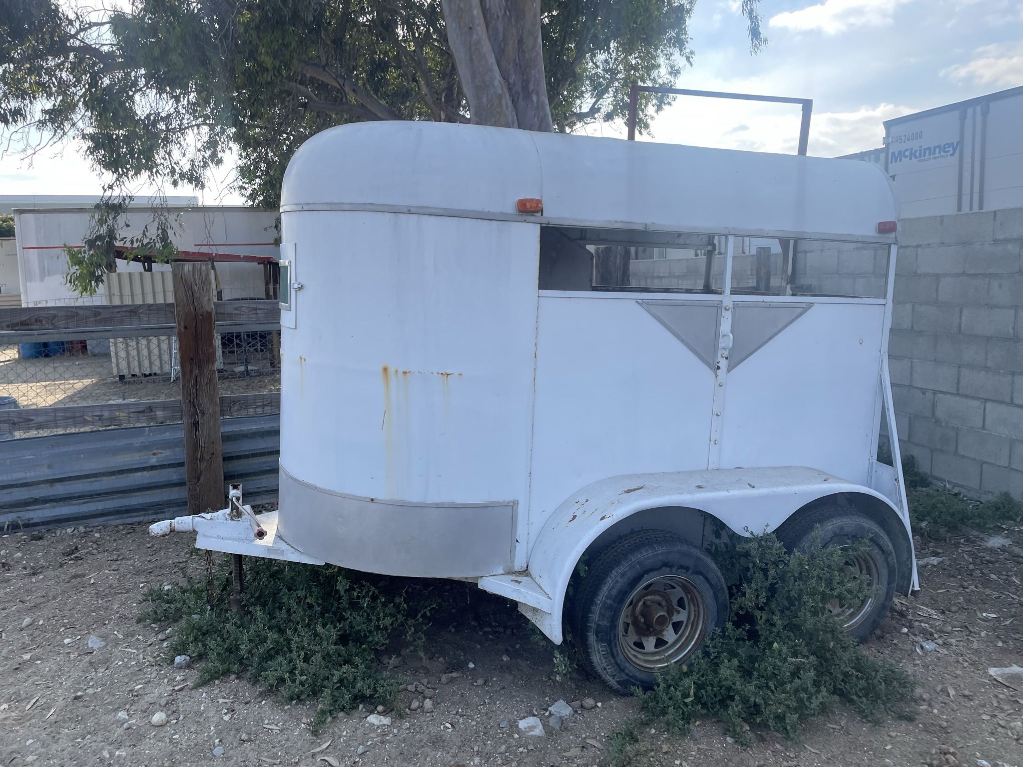 2 Horse Trailer