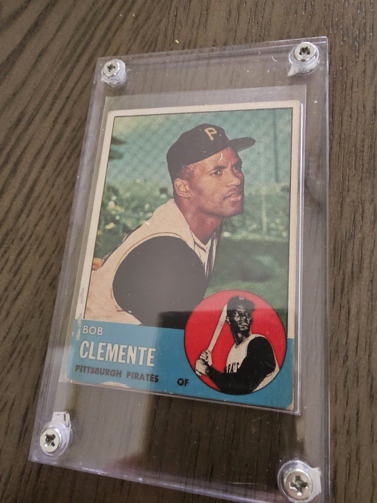 Roberto Clemente 1963 Topps Baseball Card 
