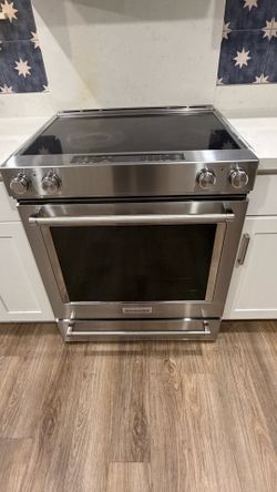 Kitchen aid stove