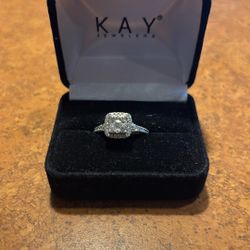 10K White Gold Diamond Engagement Ring