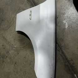 BMW E90 2006-2011 alpine white fender OEM  