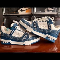 Fashionable Sneakers
