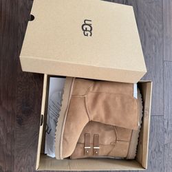 UGG Boots W Bailey Belted Size 9
