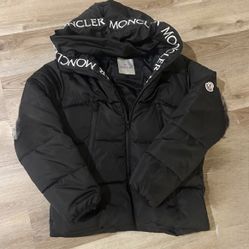 Moncler Puffer Jacket Size M