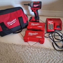 Milwaukee Drill Set