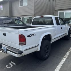 2003 Dodge Dakota