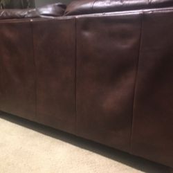 Leather Sectional/Couch/Sofa/Loveseat 