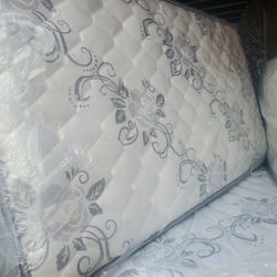New Queen Pillow Top 