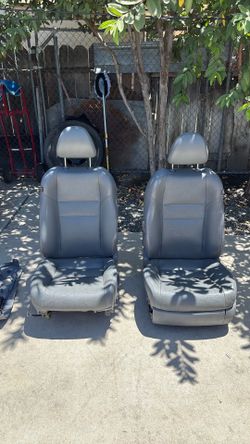 TSX electric front seats