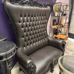 Kings throne chair / sofa/ couch / loveseat