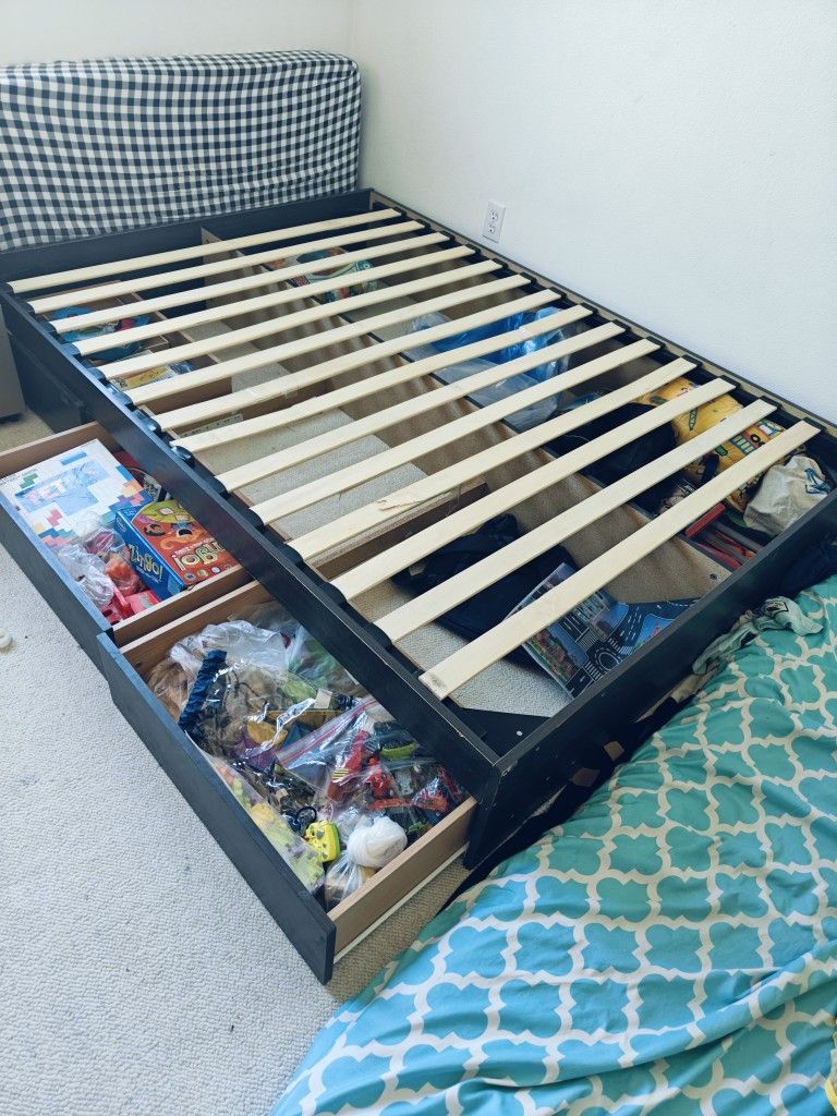 Selling Full Size Bed Frame